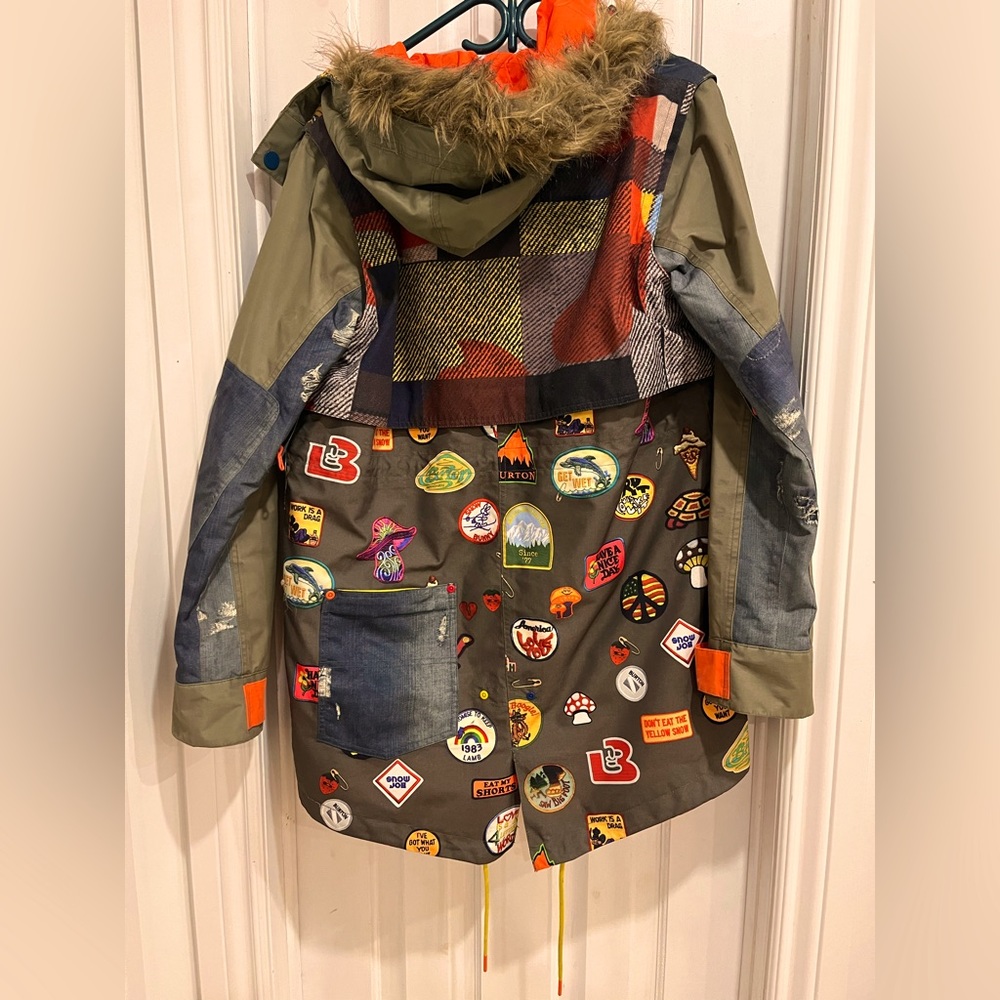 Lamb bye Burton snowboard winter jacket
